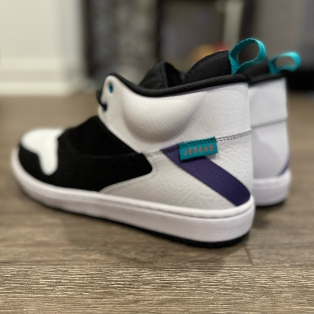 Jordan Fadeaway sz 12 - Picture 4 of 4